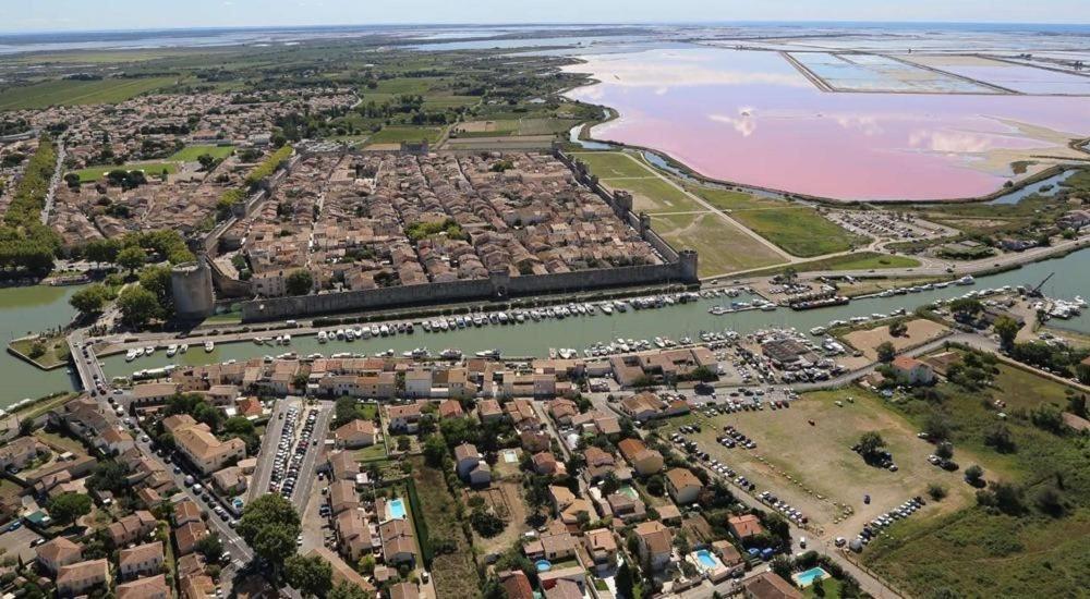 Superbe Appartement De Caractere Au Calme Aigues-Mortes Εξωτερικό φωτογραφία